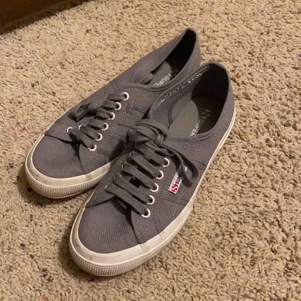 Superga classic grey sneaker